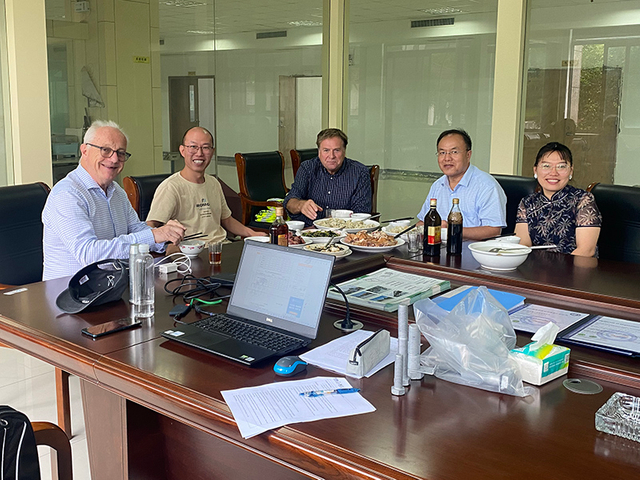 CLIENTES QUE COOPERAN EN EVERCROSS BRIDGE