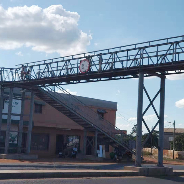 جسر المشاة 3